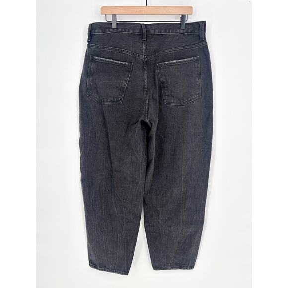 Old Navy NWT Vintage Black Wash High-Waisted Balloon Jeans Size 16 - Picture 2 of 6